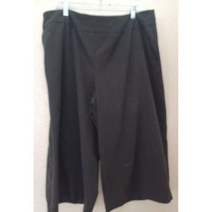 AVENUE Capri Dress Pants Women’s Plus 18 Solid Black Capris Stretch Work